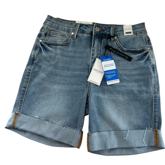 JUDY BLUE High Waist Cuffed Blue Jean Shorts NEW Size L - Picture 1 of 11